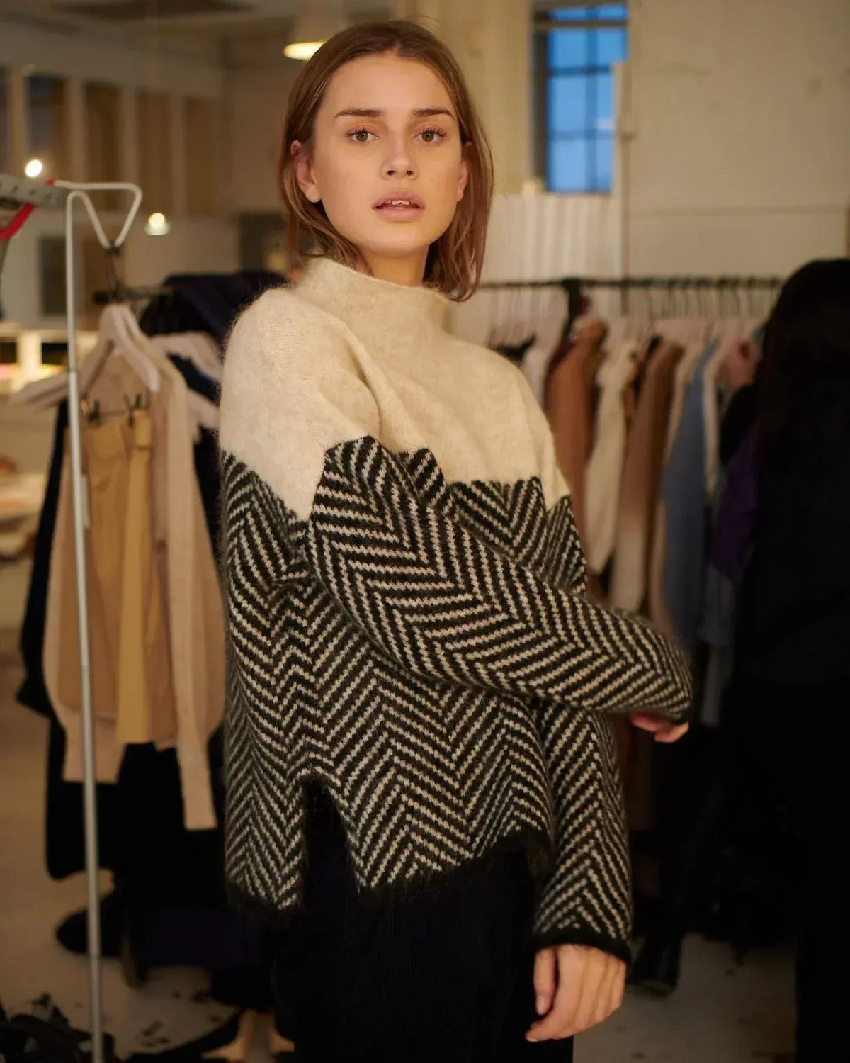 Pull Torsadé Élégant femme hiver