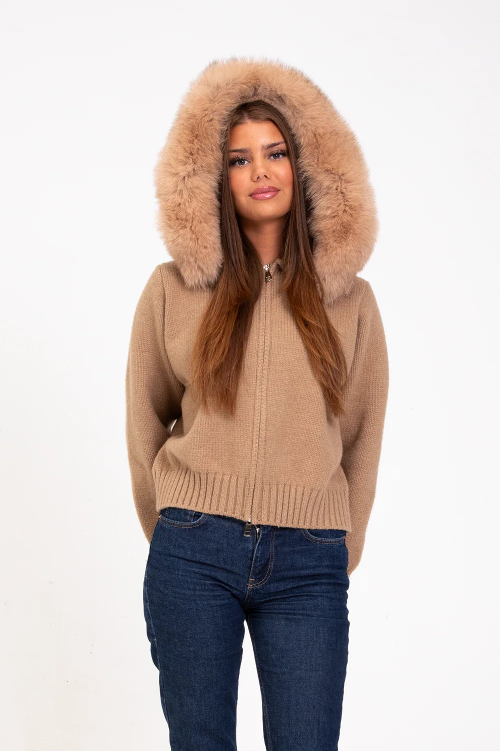 Veste Tricotée Zippée Capuche Fourrure