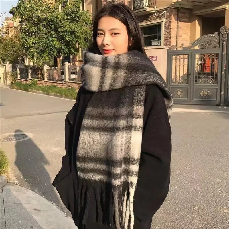 valissea-echarpe-plaid-cachemire-gris-look-urbain