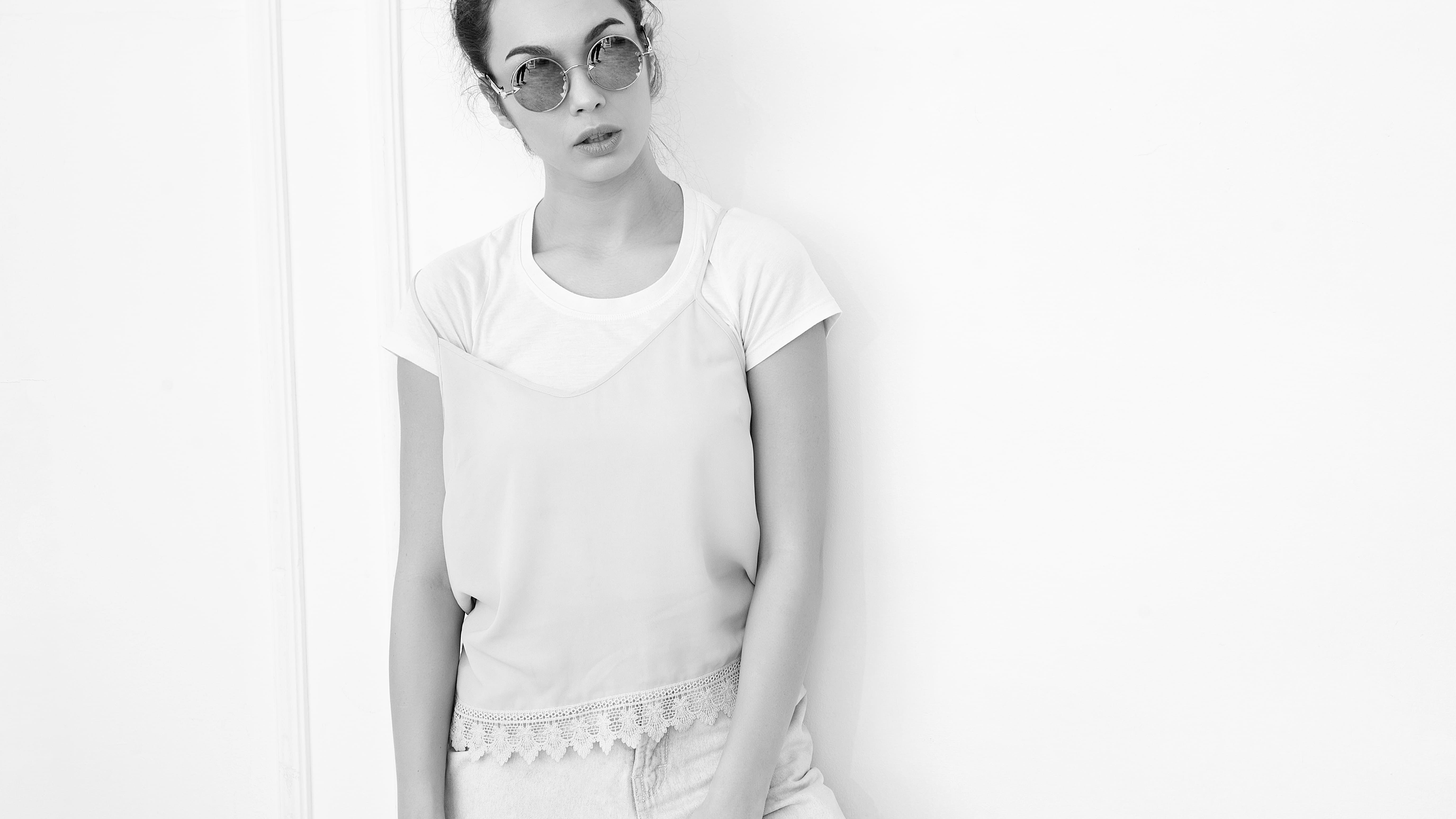 VALISSEA – Mode minimaliste et élégance monochrome