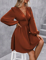 Robe portefeuille col V manches lanternes