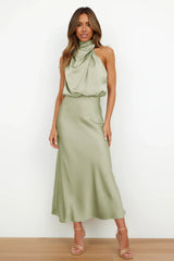 Robe Satinée Col Drapé Élégance Cérémonie